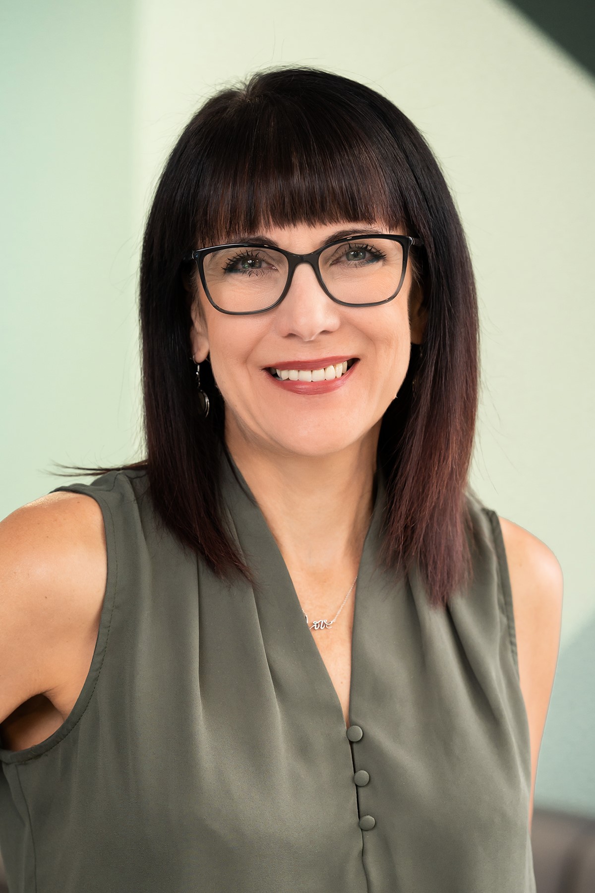 Lori White headshot