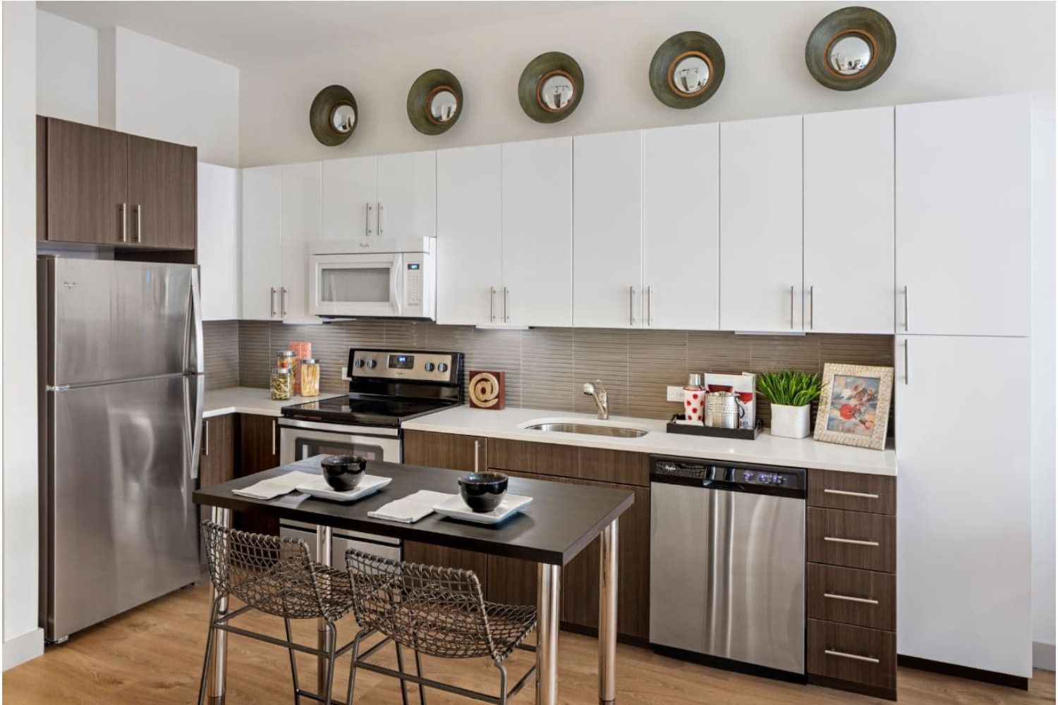 17248_FusekitchenFEATURES