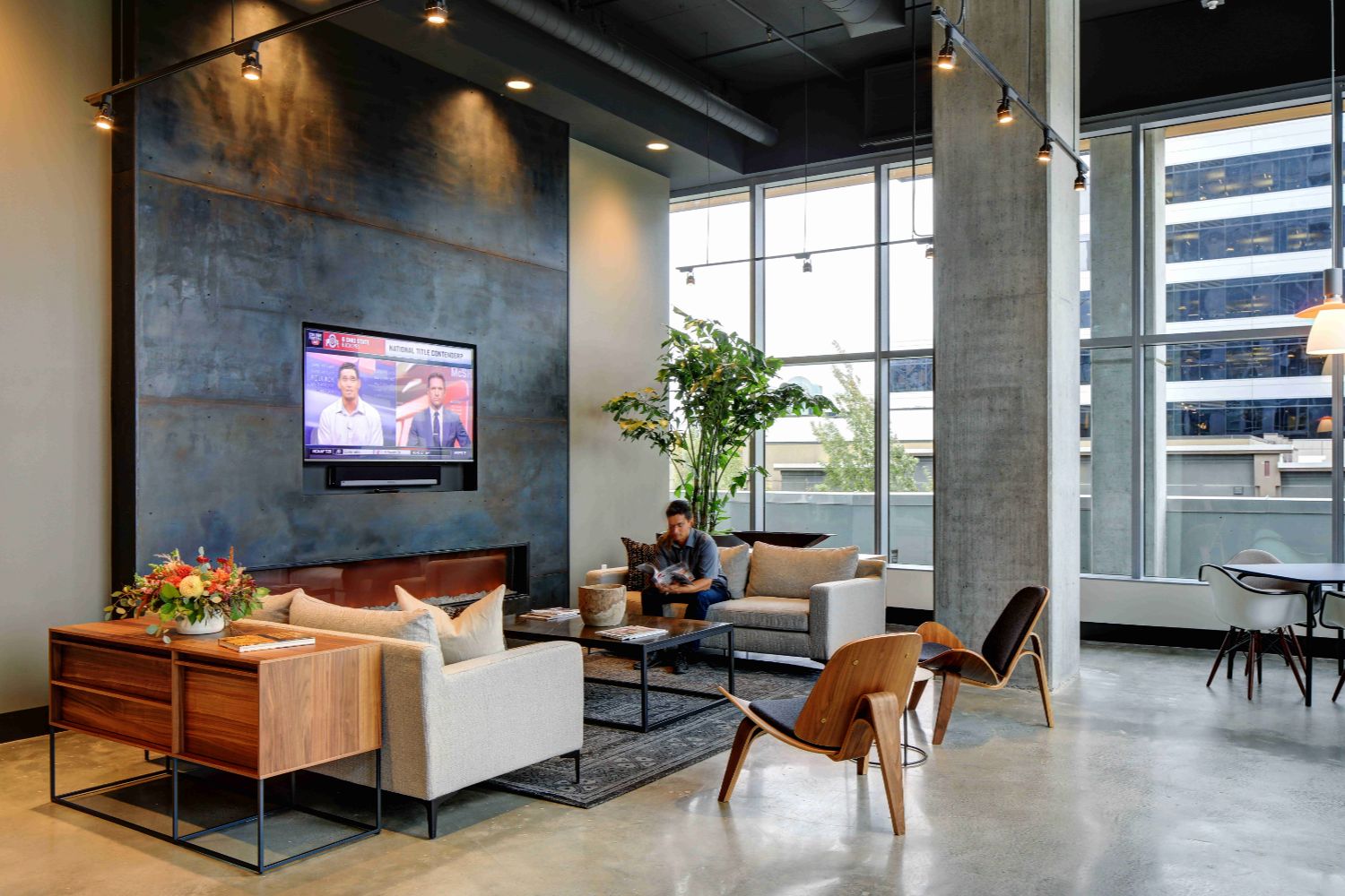 Gallery | Kinects Tower | Apartments in Seattle, WA | Bozzuto