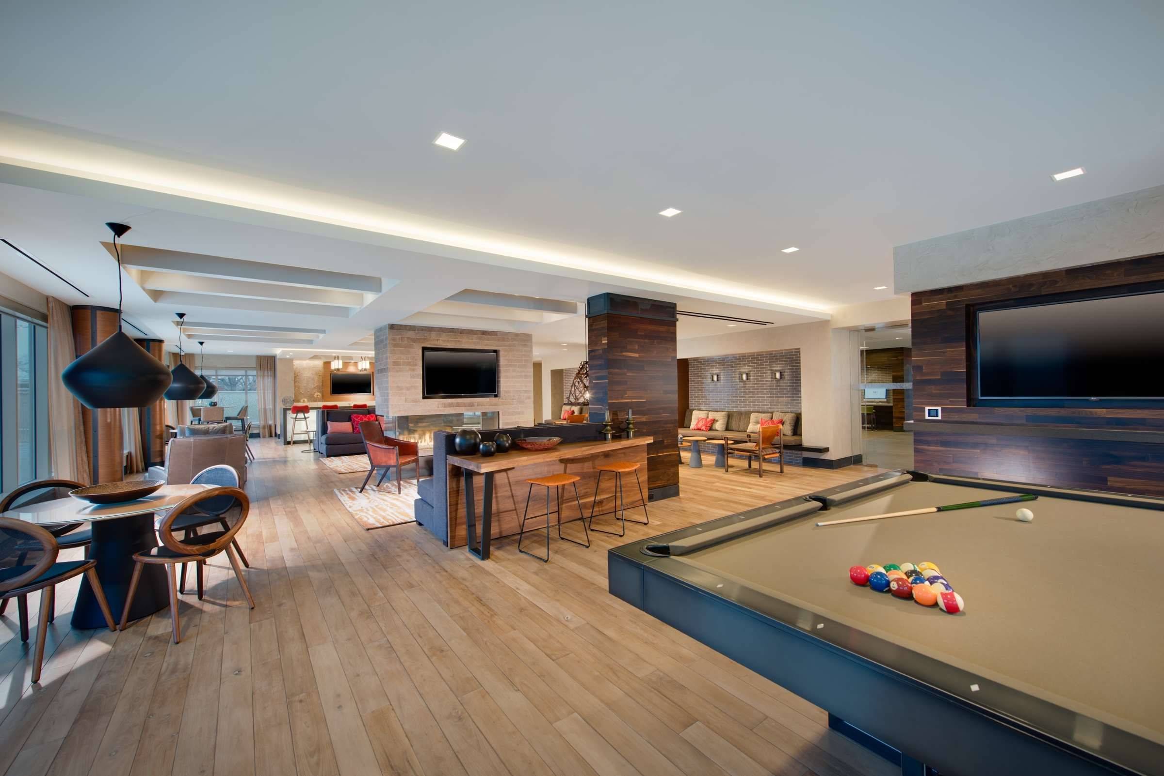 CLUBROOM 1