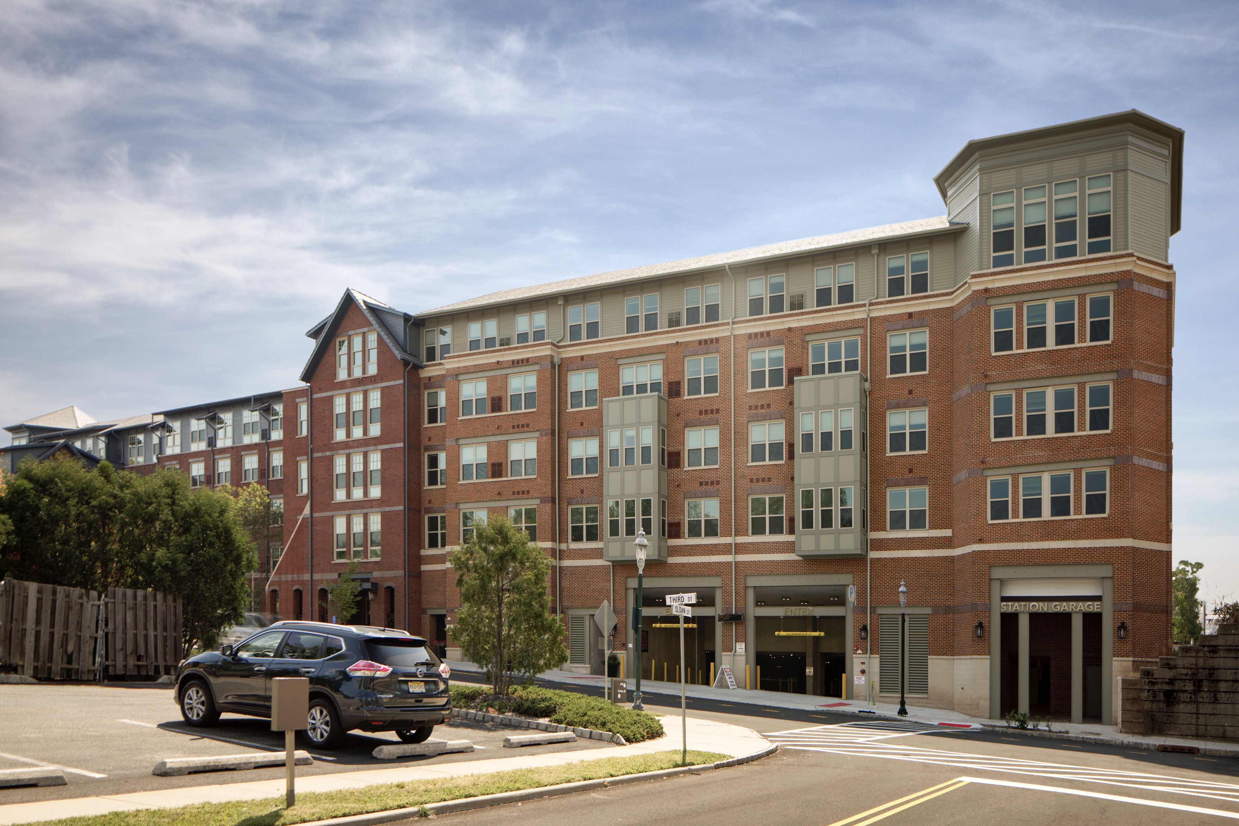 Third & Valley Parking