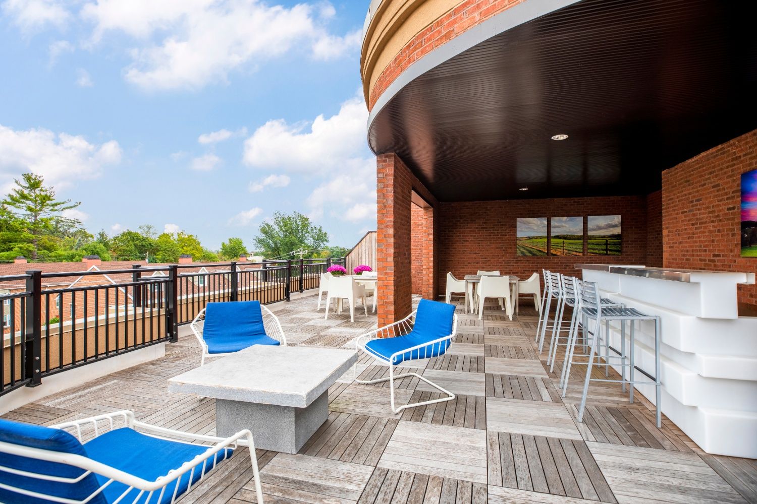 4th Floor Resident Terrace