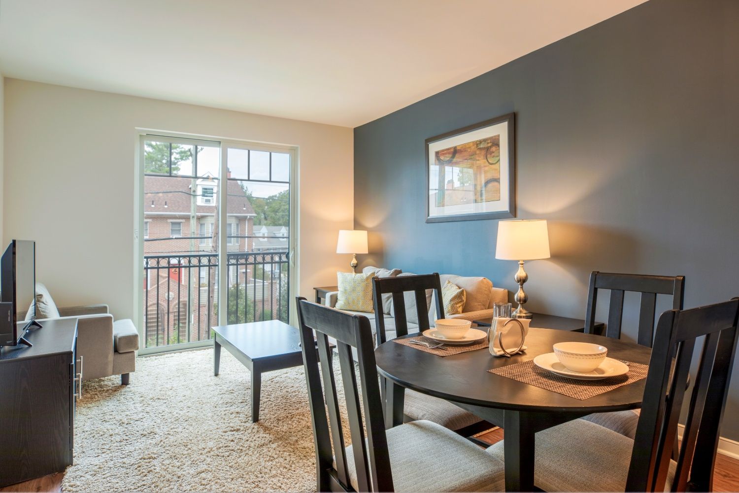 Chestnut Square Dining Area