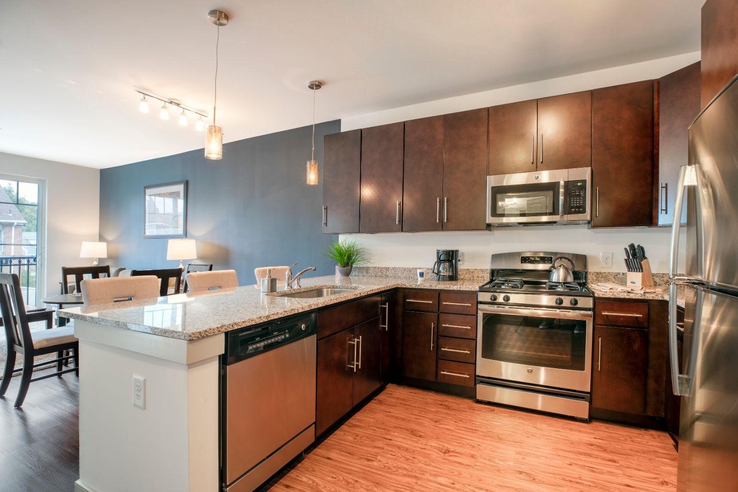 Chestnut Square Kitchen