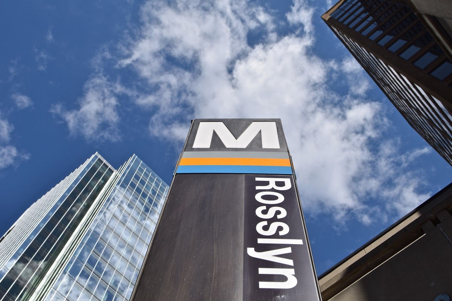 Rosslyn Metro