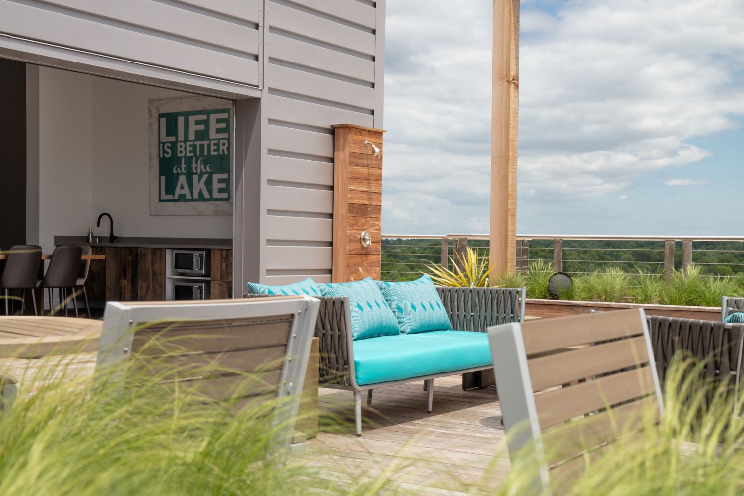 ROOFTOP LOUNGE VIEW