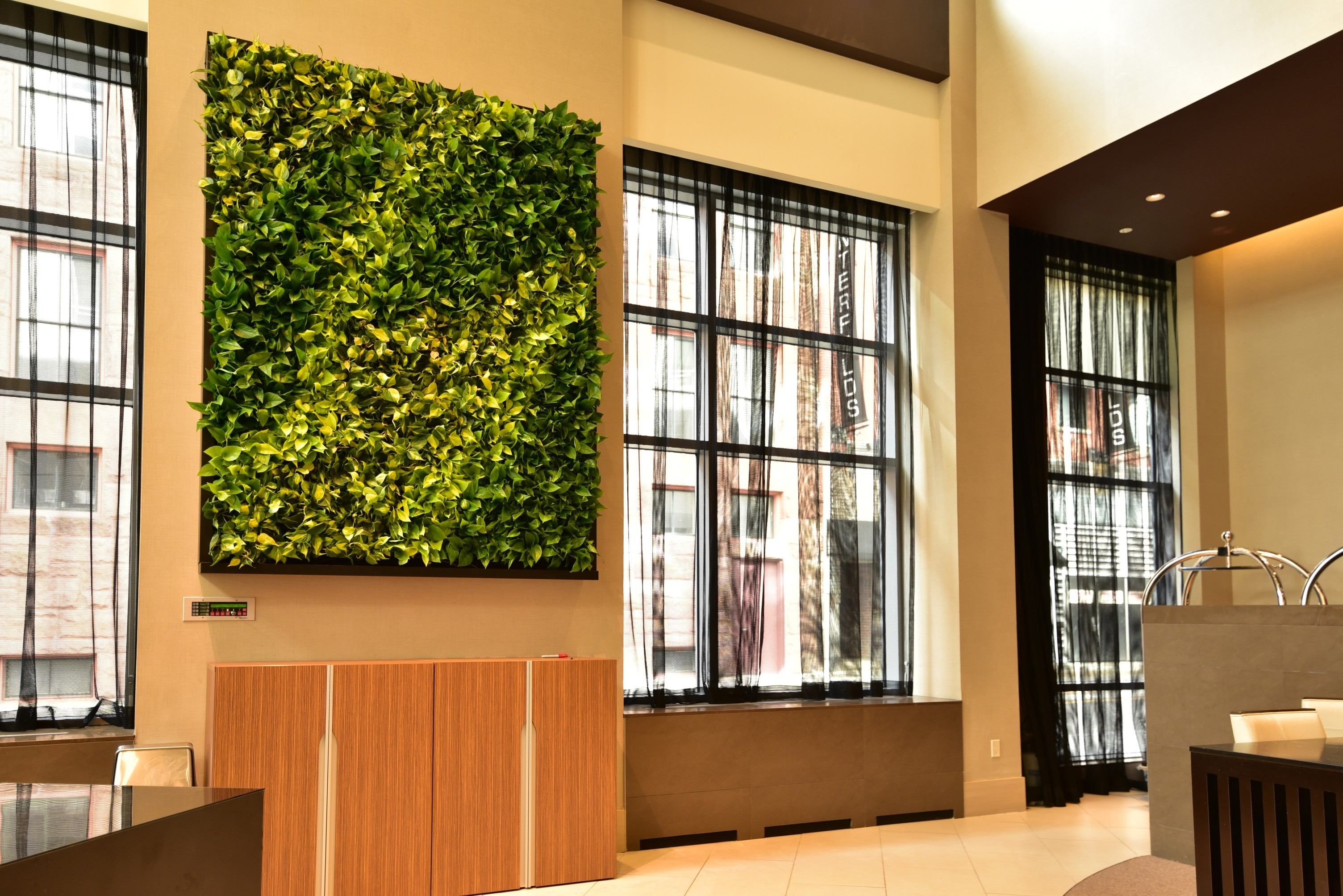 The Kensington Greenwall Left