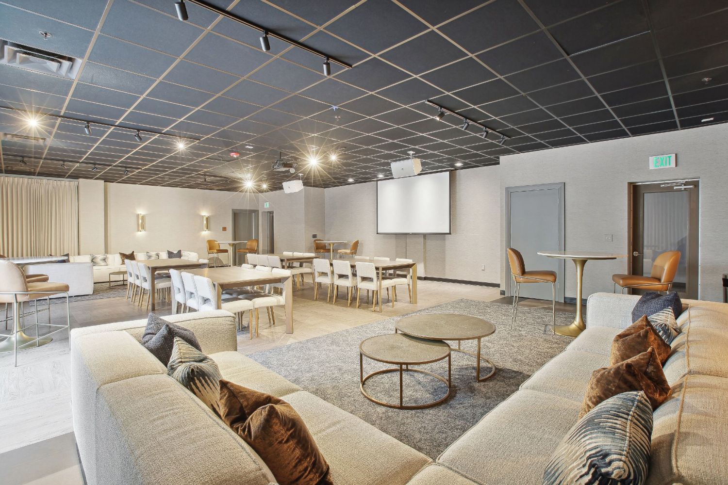 Amenity StudioW2