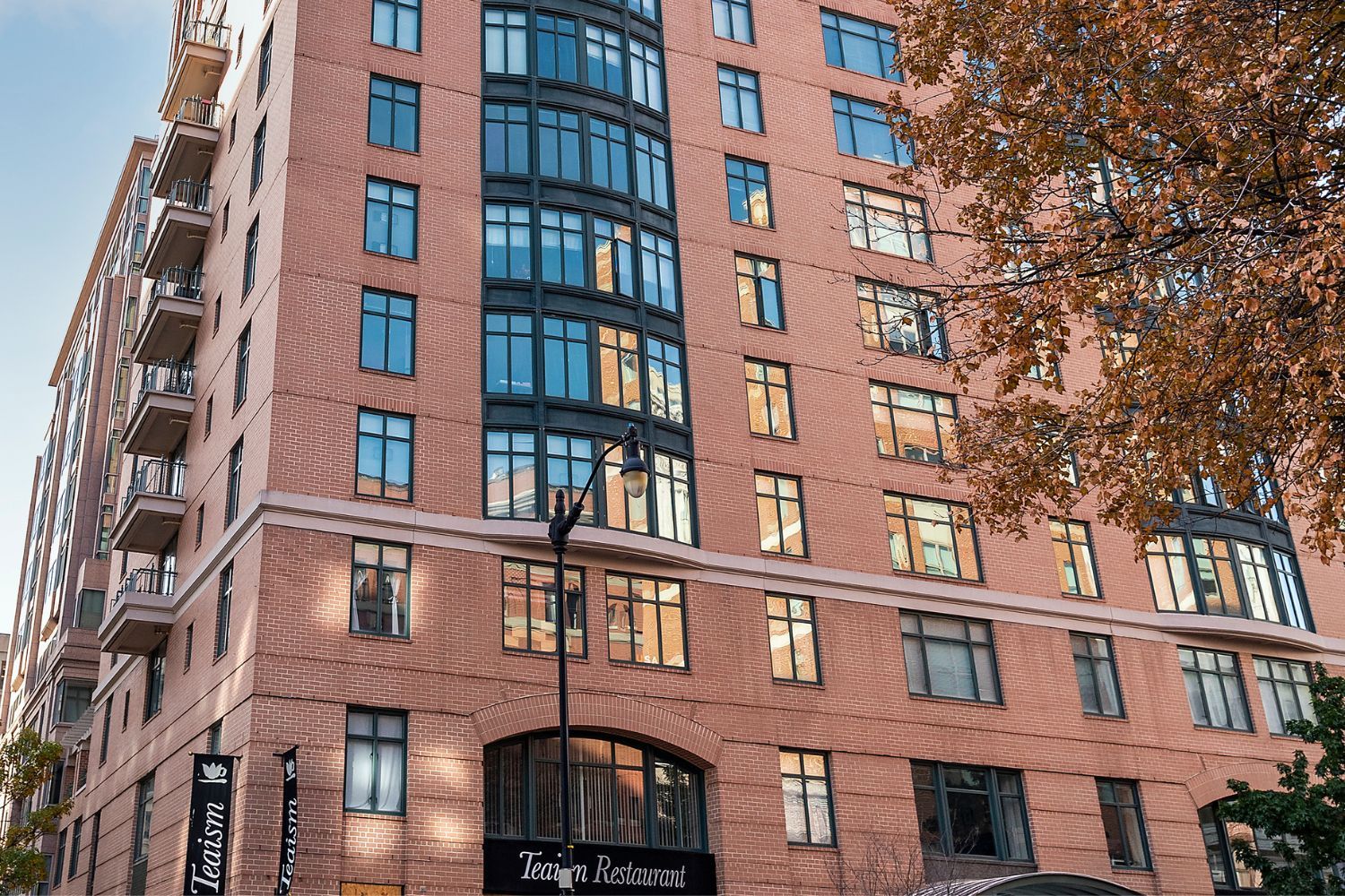 The Lexington apartment residences offer an exceptional living experience.