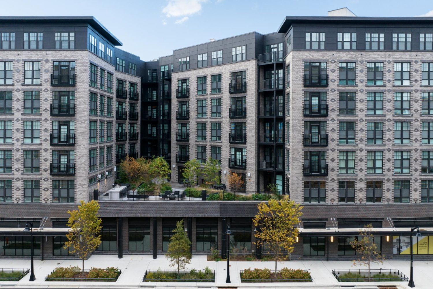 Daytime side view of 250 Mission