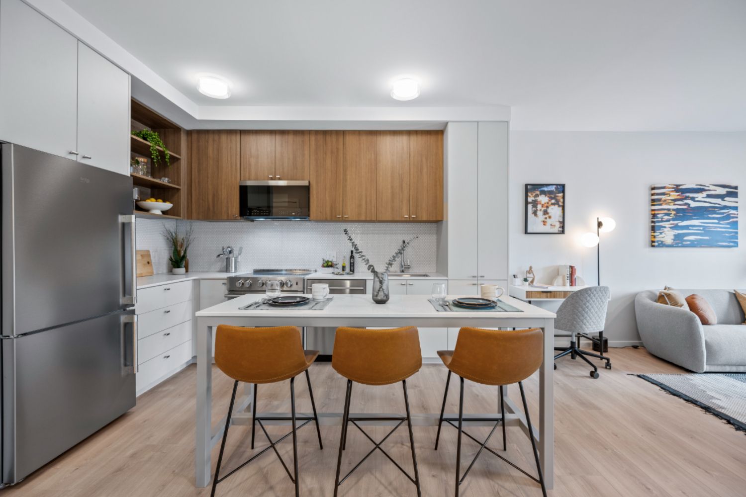 Entertain in style and embrace open-concept living with modern kitchen finishes