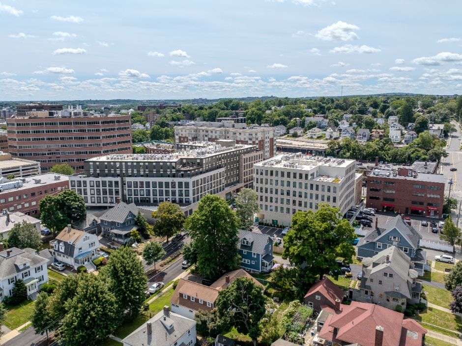 Aerial view of Center & Stone and its surrounding neighborhood.