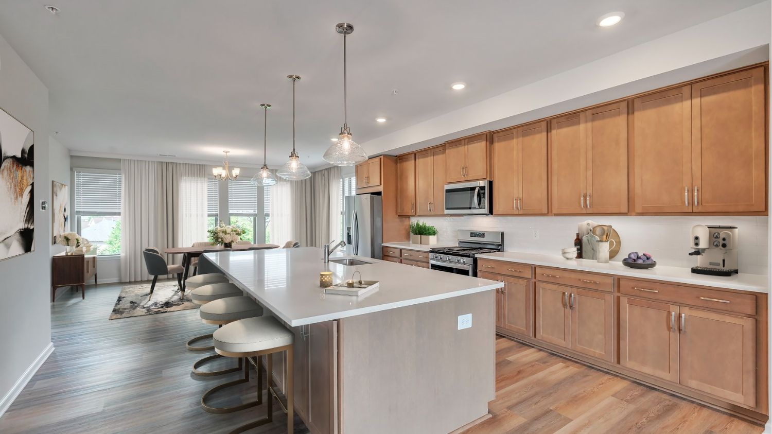 Photo of kitchen dining room