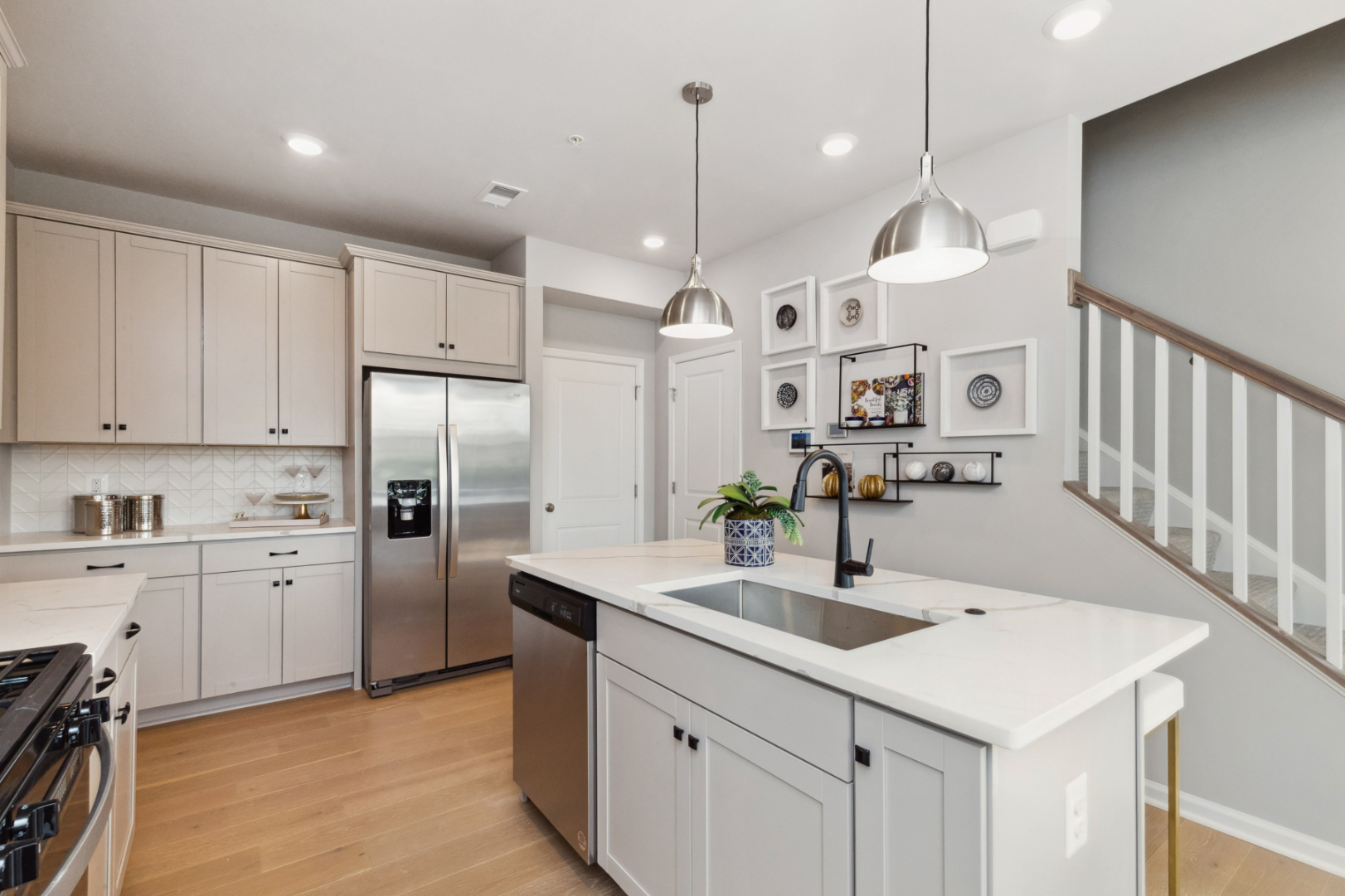 Cityhouse Ashburn Station 6 of 7