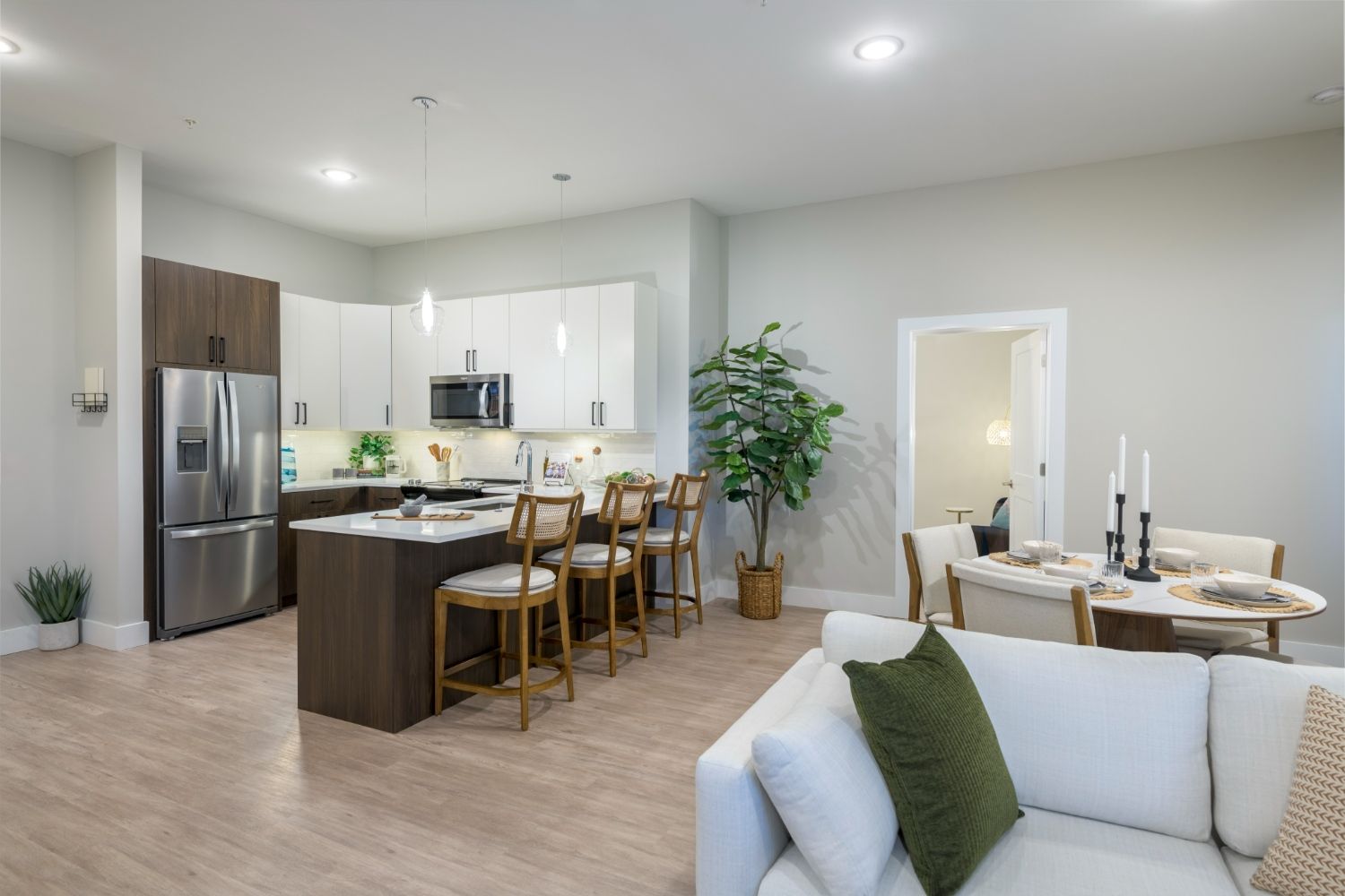 【L’appartemente】AMERICANA  Foodedプルオーバー 2026年最新】L'Appartement americana foodedプルオーバーの人気
