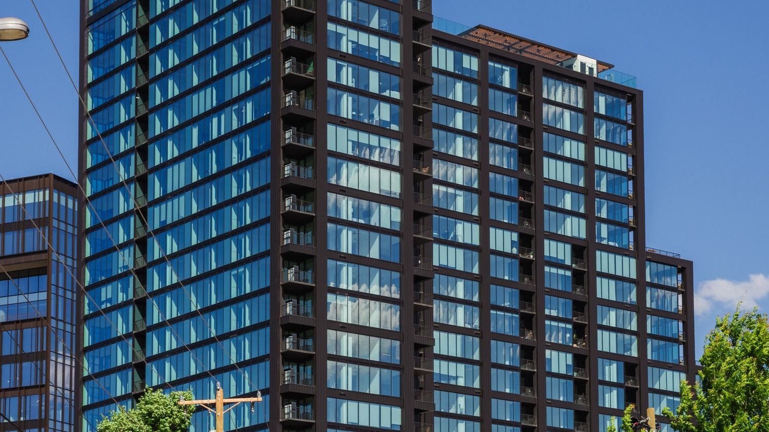 Linea-Luxury-Building-Exterior-Charlotte-North-Carolina