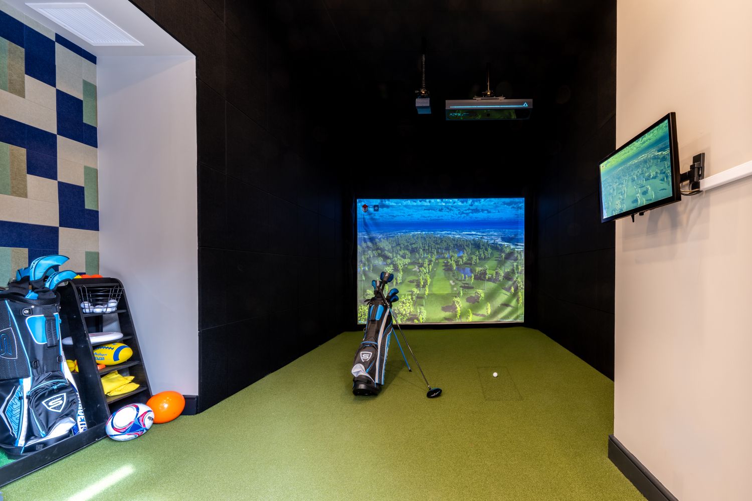Photo of golf simulator