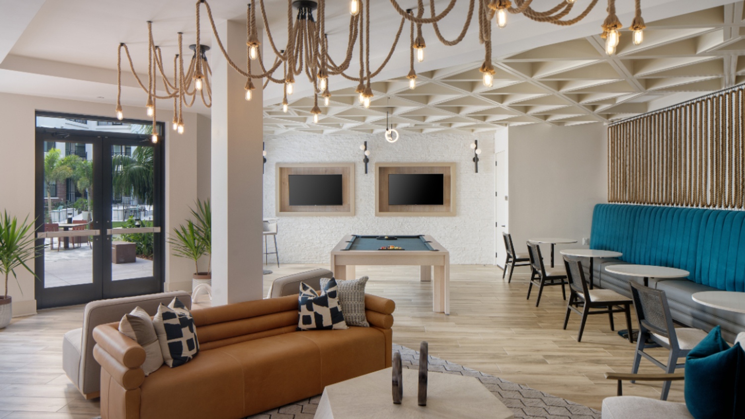 7th&Oak_LuxuryApartments_Clubroom_TampaFlorida