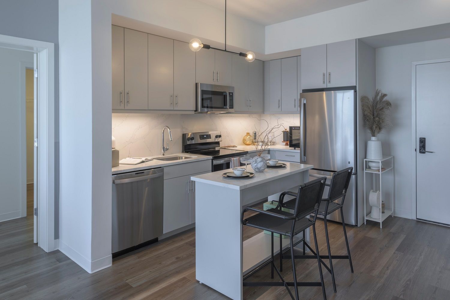 Kitchen with Kitchen Island