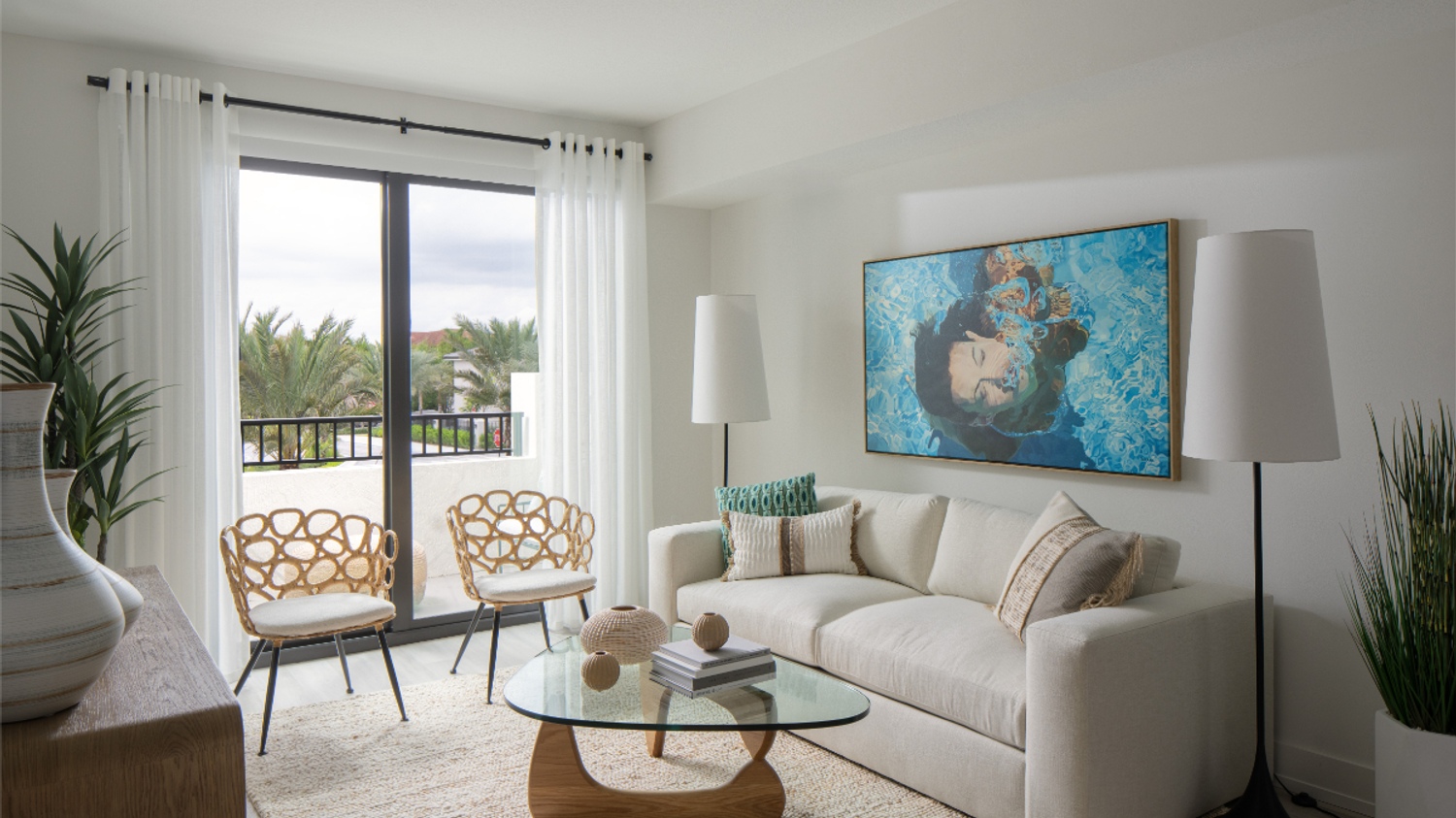 Affina_LuxuryApartments_Living_KendallFlorida