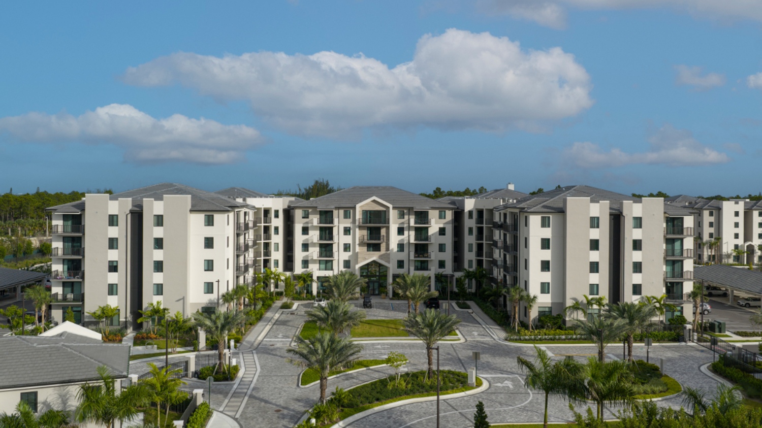 Affina_LuxuryApartments_Community_KendallFlorida