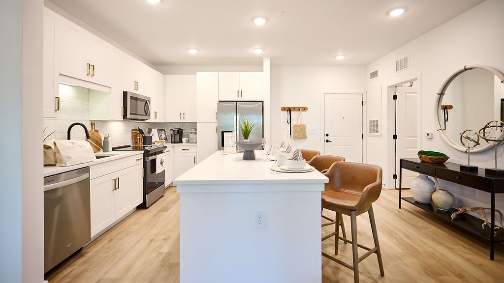 Kitchen with center island