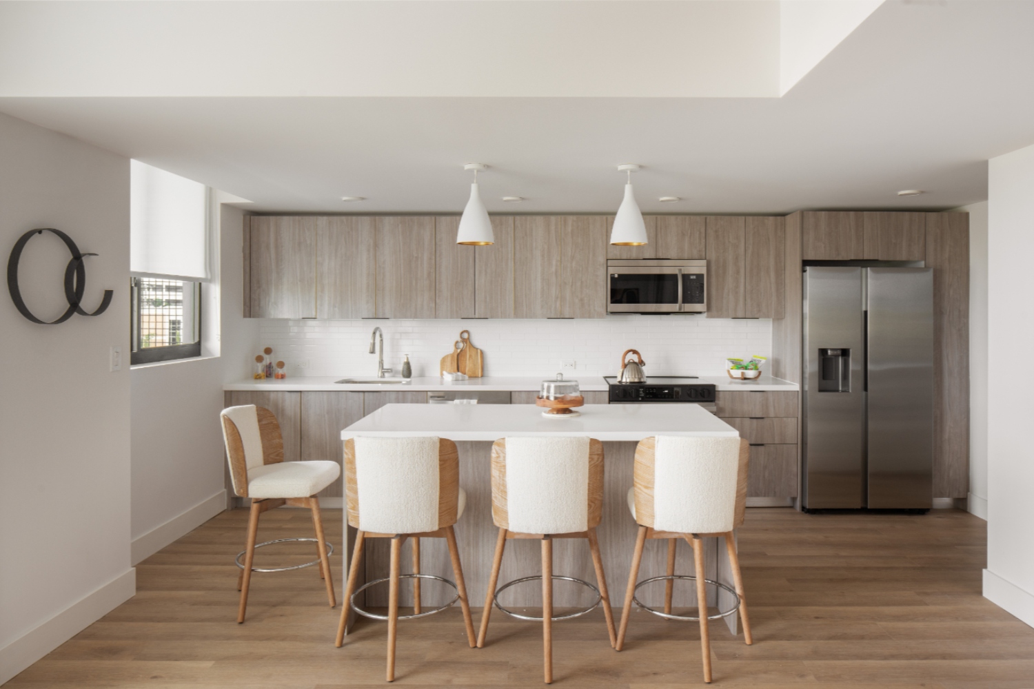 Revv_LuxuryApartments_Kitchen_HollywoodFlorida