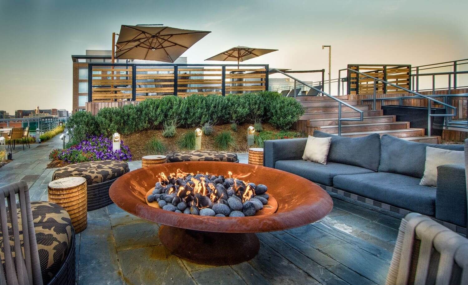 Rooftop Fireplace Lounge