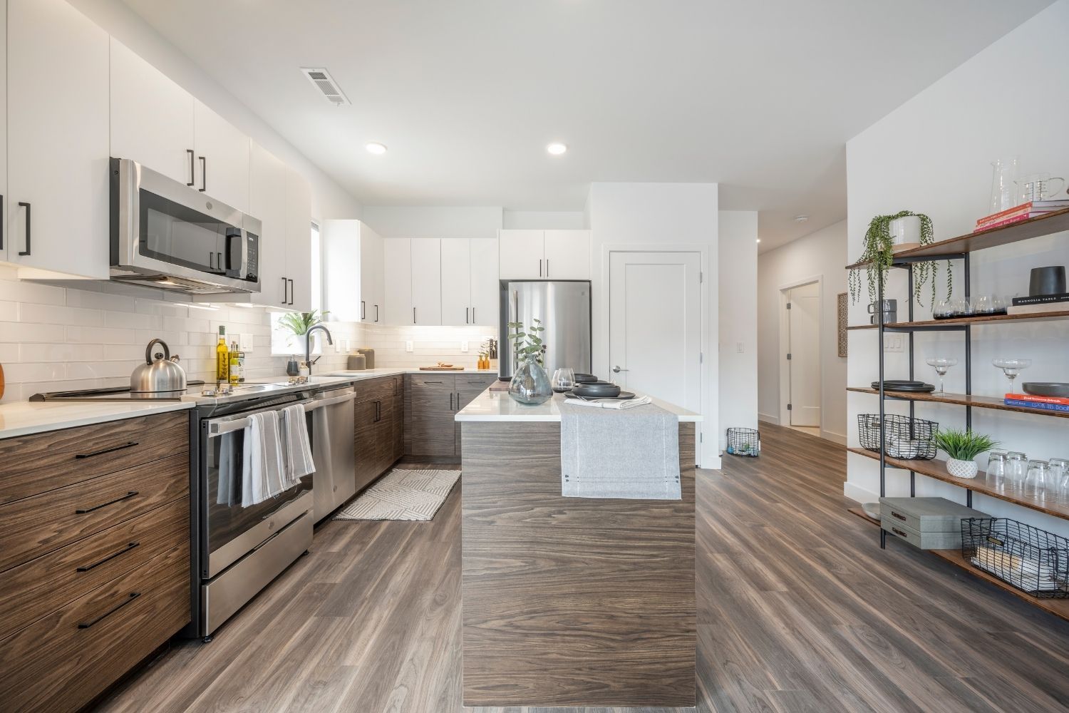Kitchens with stainless steel appliances, stunning finishes and endless storage.