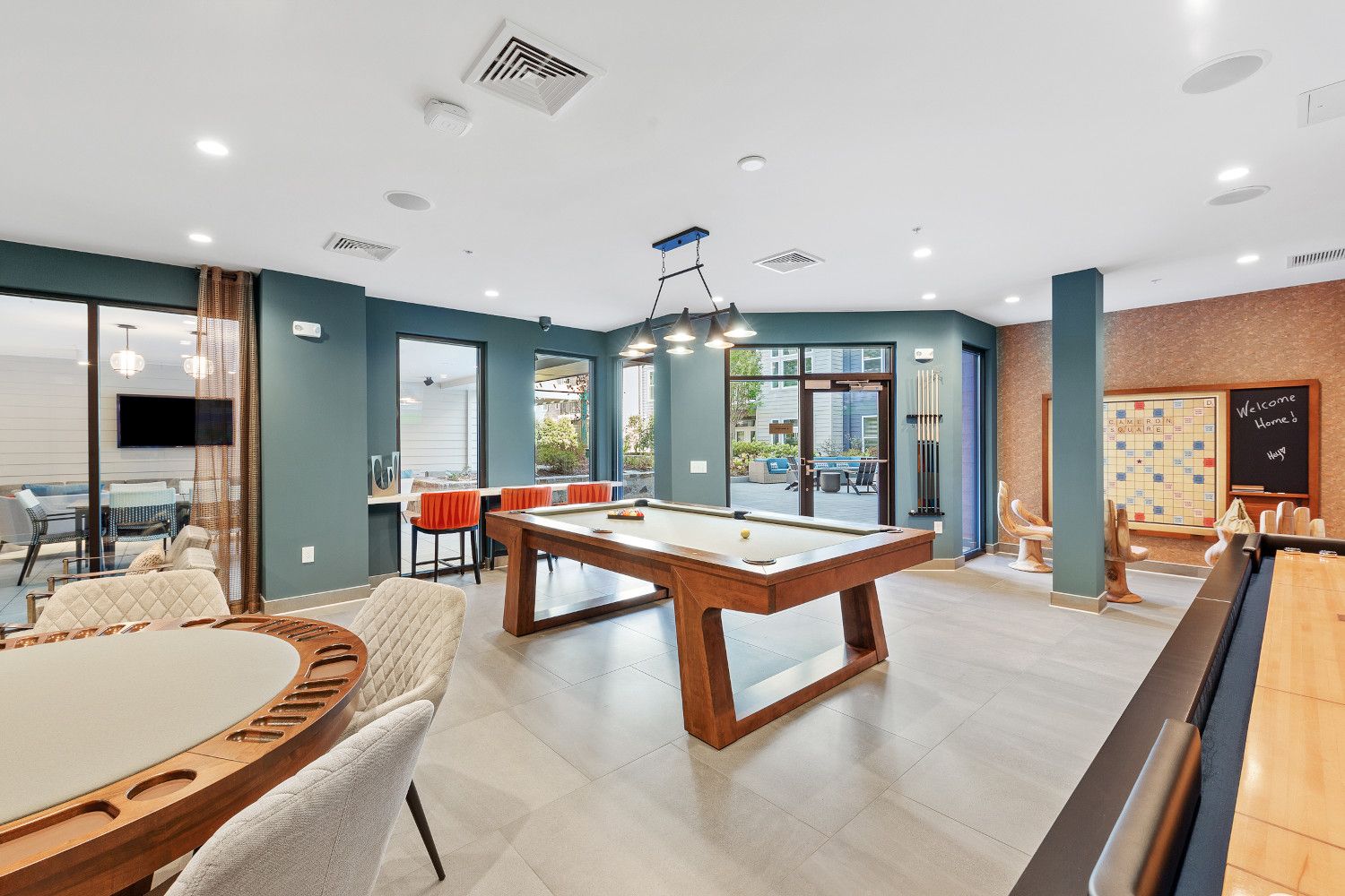 CameronSquare_Int_Clubroom_July2020