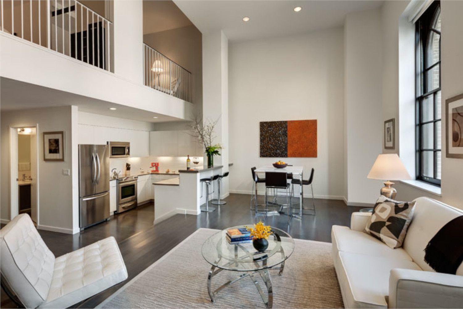 Lofts_Int_Feature_loft