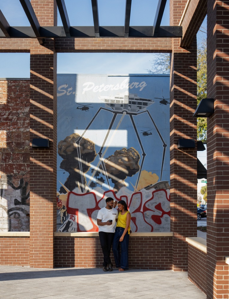 VIV_LuxuryApartmentCommunity_Neighborhood_ST.PeteFL