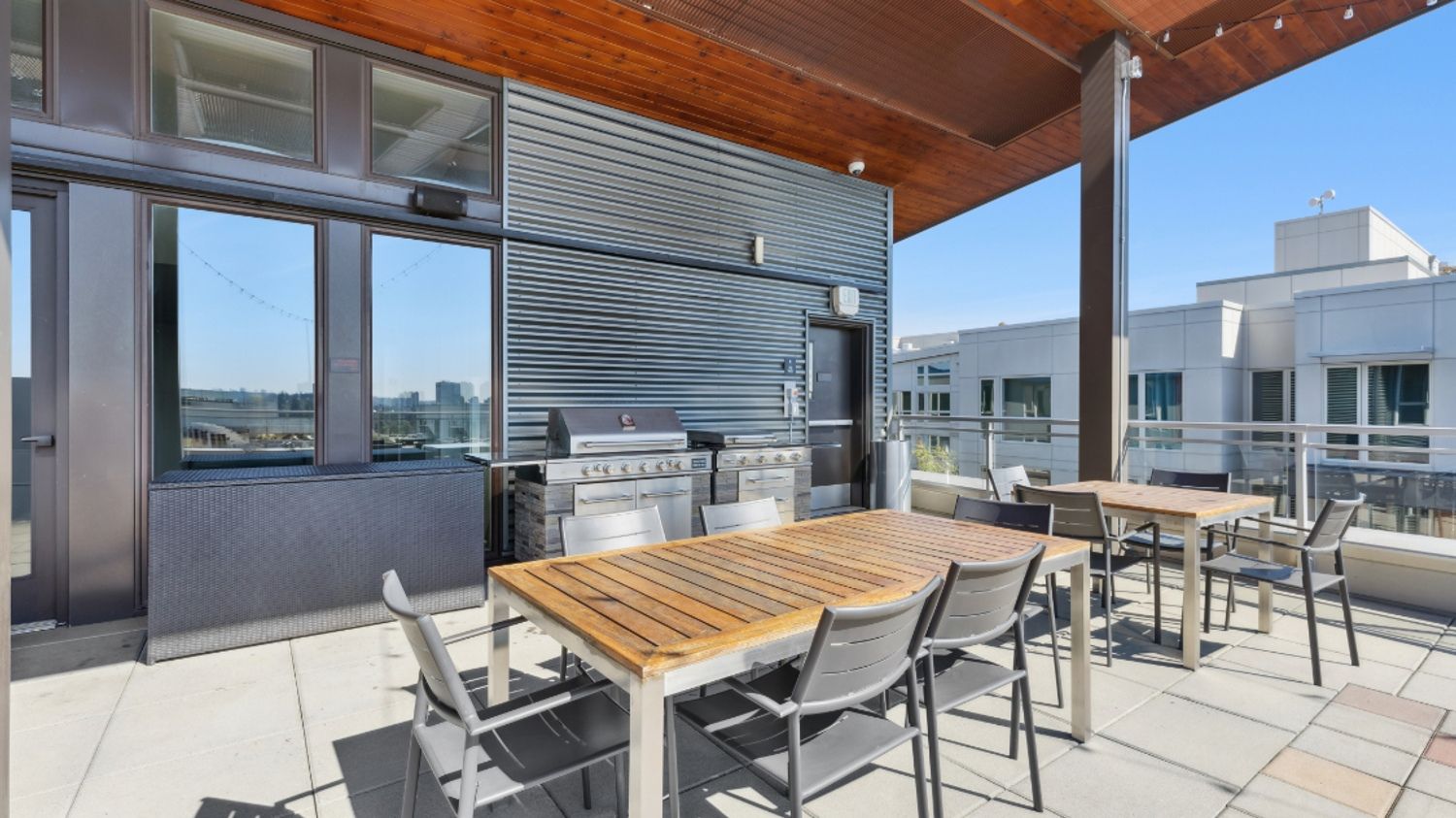 Rooftop barbecue and dining area at Eleanor in Seattle
