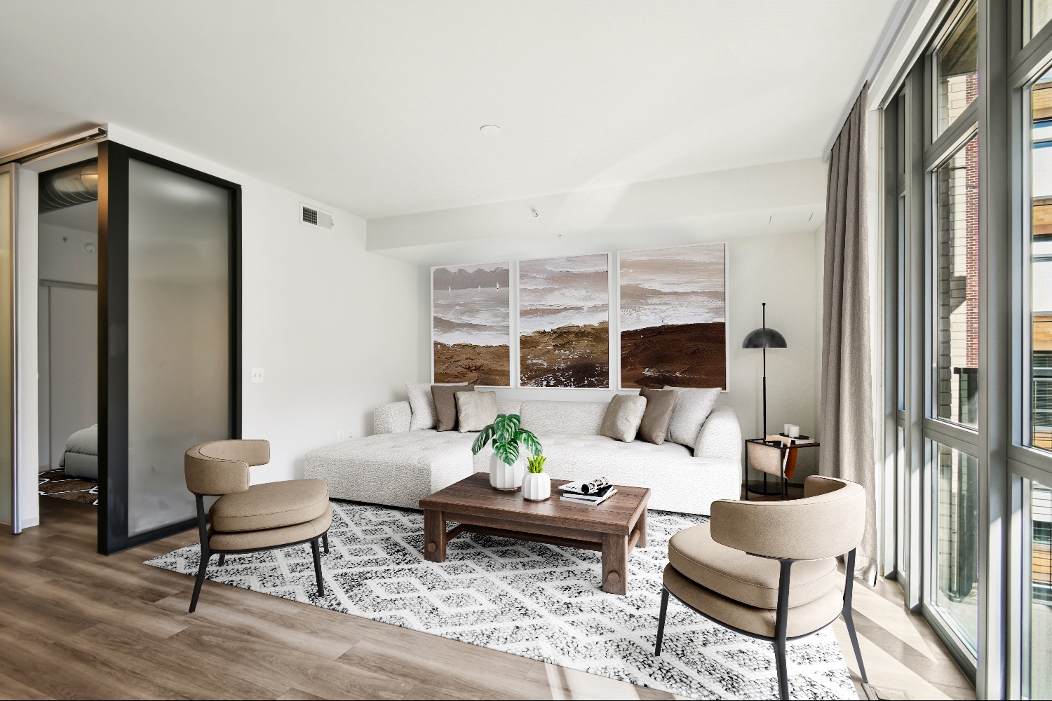 Livingroom with couch and chairs