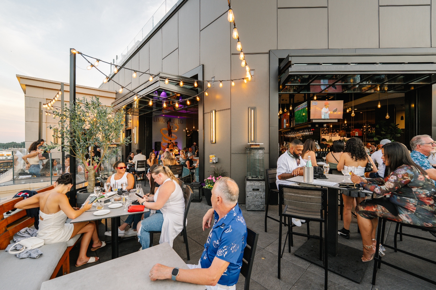 Epicurean_LuxuryCommunity_Amenities_Neighborhood_TuscanVillage