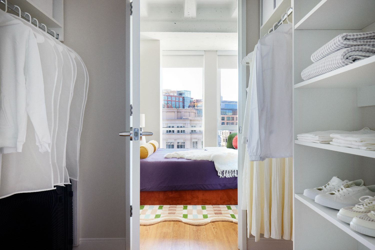 AviatorHouse_LuxuryCommunity_ClosetBedroom_WashingtonDC