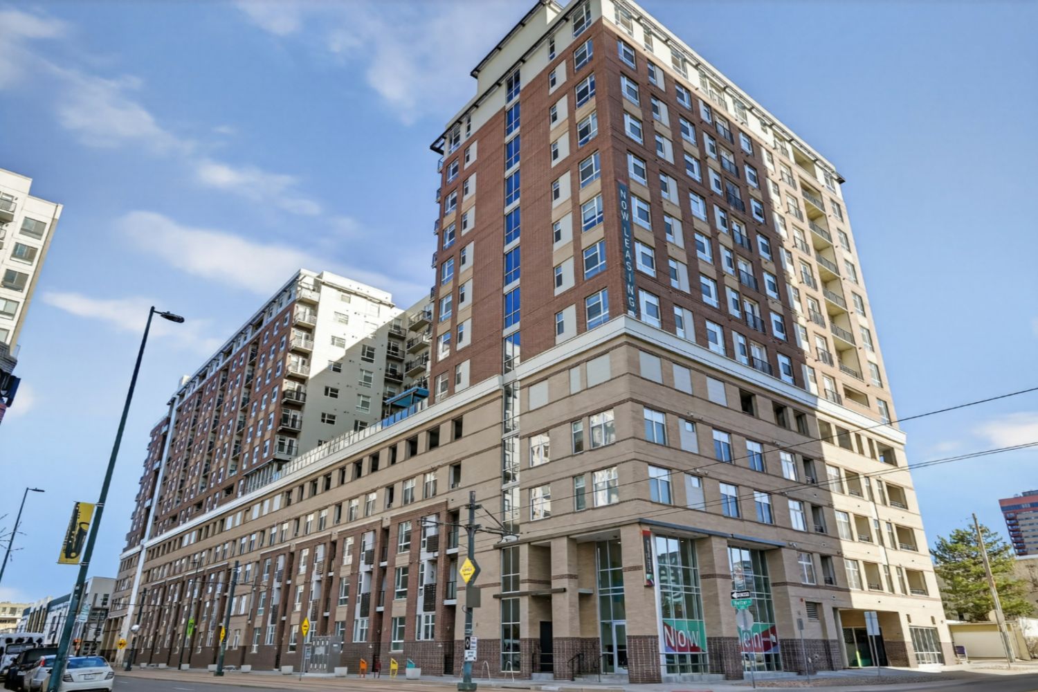 Exterior view of Arapahoe Square apartments in Denver, Colorado